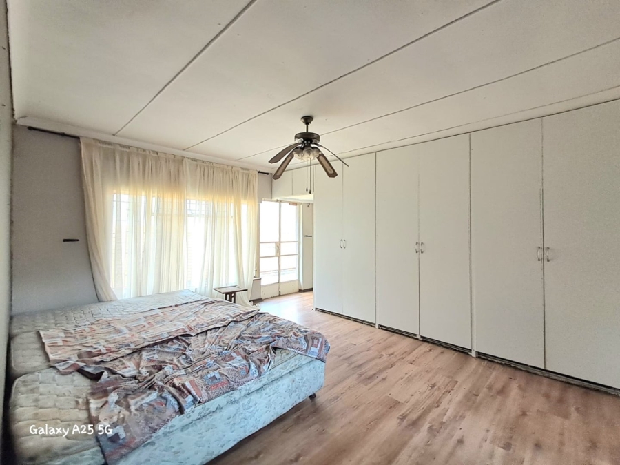 5 Bedroom Property for Sale in Sasolburg Ext 4 Free State